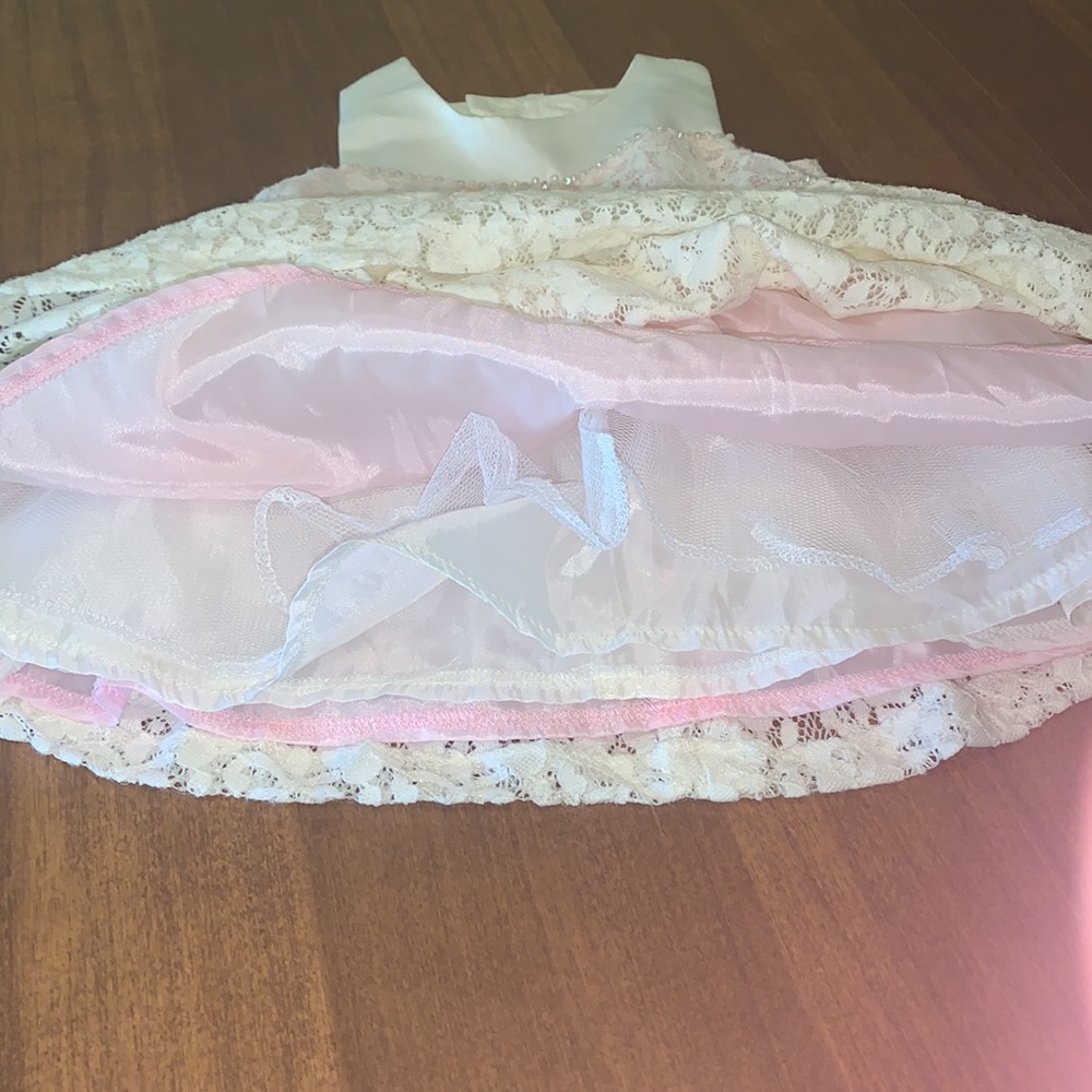 Absolutely Beautiful baby girl formal dress. - Picture 6 of 7